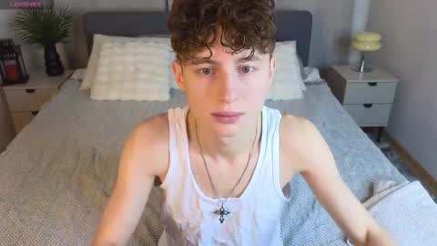 Snapshot of crisp1n chatting on November 2025 03:12:01 PM Chris online show from November 2025 03:12:01 PM