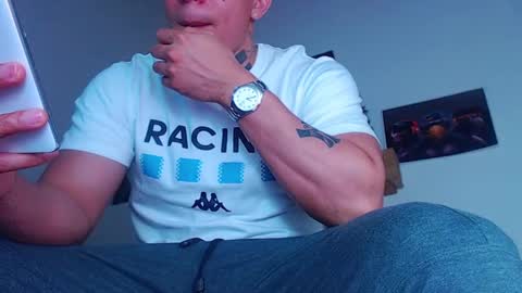 Snapshot of criss__tom chatting on January 2025 01:34:02 AM Cristopher online show from January 2025 01:34:02 AM