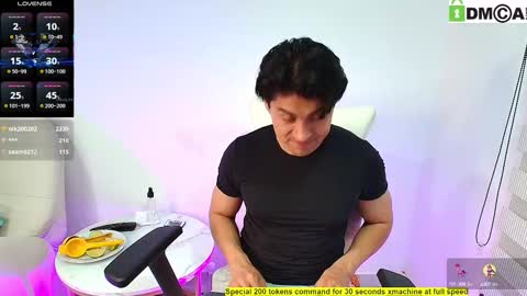 Snapshot of criss_evanss1 chatting on October 2025 11:49:02 PM Criss Evans online show from October 2025 11:49:02 PM