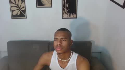 criss_zuri online show from September 2025 11:25:01 AM