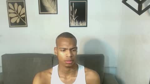 criss_zuri online show from October 2025 11:38:02 AM