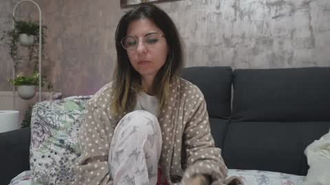 Snapshot of crissy_love chatting on December 2024 08:55:01 AM crissy_love online show from December 2024 08:55:01 AM