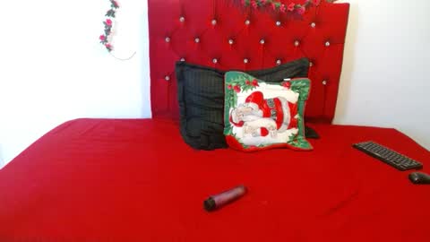 cristal541658 online show from December 2025 04:48:02 PM