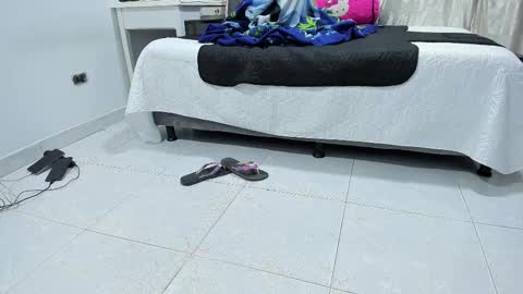 Snapshot of cristal_18xxx chatting on November 2025 10:39:02 AM Cristal online show from November 2025 10:39:02 AM