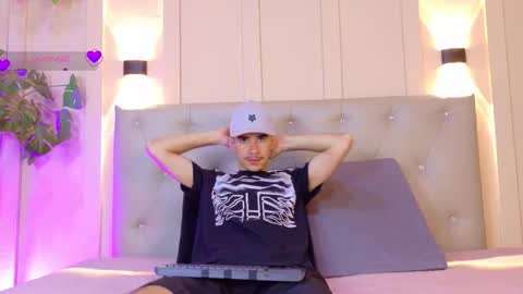 cristal_antoni online show from February 2026 07:43:02 AM