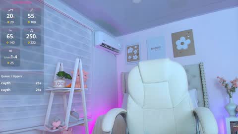 Snapshot of cristal_bunny chatting on January 2025 06:21:01 AM Cristal online show from January 2025 06:21:01 AM