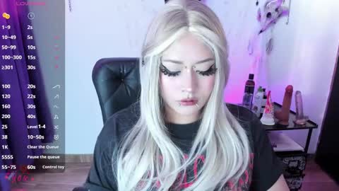 Snapshot of cristal_kosh chatting on March 2025 11:58:02 AM Cris online show from March 2025 11:58:02 AM