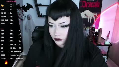 Snapshot of cristal_kosh chatting on October 2025 12:56:02 PM Cris online show from October 2025 12:56:02 PM