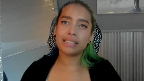 Snapshot of cristal_raven_ chatting on September 2025 09:28:02 PM ... . Cristal . ... online show from September 2025 09:28:02 PM