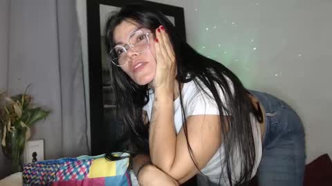 Cristal  online show from February 2025 12:16:01 AM