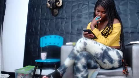 Hanna  online show from September 2025 09:36:01 AM