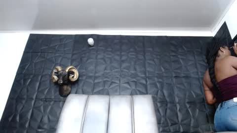 Hanna  online show from February 2026 12:47:02 PM