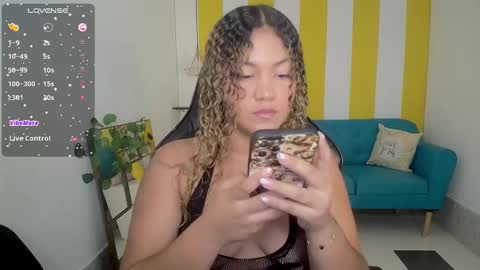 Cristal online show from October 2025 11:03:02 PM