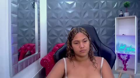 Cristal online show from February 2026 11:30:02 PM