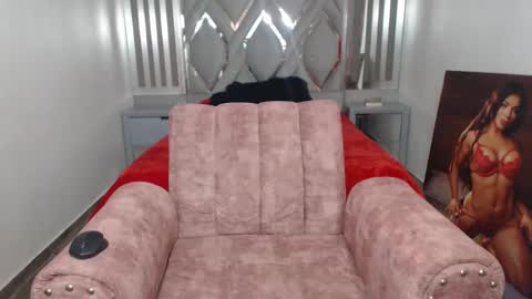 Natalie                      online show from December 2024 10:07:02 PM