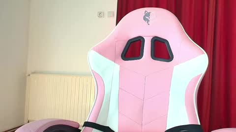 cristaleyess online show from May 2026 04:23:01 PM