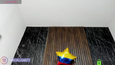 Snapshot of cristallsweett chatting on June 2026 04:20:01 PM cristal acosta online show from June 2026 04:20:01 PM