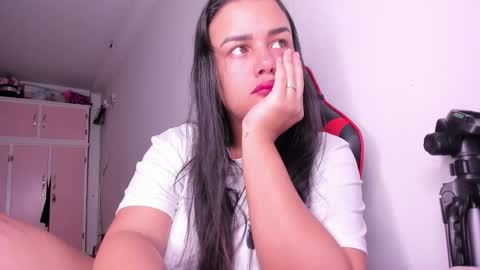 CRISTAL SADIK online show from September 2025 09:03:02 AM