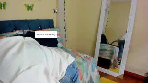 Snapshot of cristalwalker__ chatting on September 2025 10:20:01 AM cristal walker online show from September 2025 10:20:01 AM