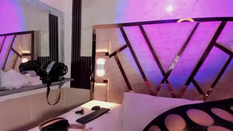 cristin  online show from May 2026 06:46:02 PM