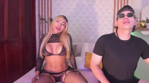 Snapshot of cristianblaze_pamelareal chatting on October 2025 08:39:01 AM Cris Pame online show from October 2025 08:39:01 AM