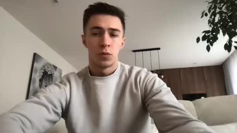 Snapshot of cristianovilla chatting on December 2024 10:00:02 AM CristianoHailey online show from December 2024 10:00:02 AM