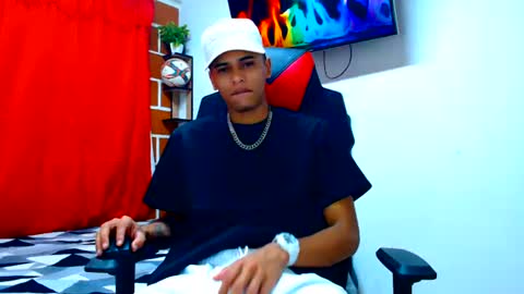 Snapshot of cristiantayron chatting on July 2026 06:52:01 AM cristian online show from July 2026 06:52:01 AM