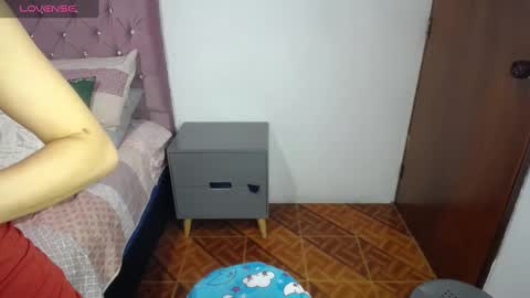 Snapshot of cristin_doll chatting on January 2025 12:50:02 PM cristina online show from January 2025 12:50:02 PM