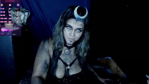 Cristina  online show from October 2025 11:33:02 AM