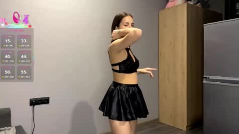 Anne online show from October 2025 04:13:02 PM