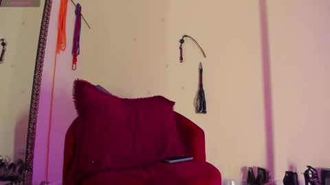 Cristin online show from March 2025 04:57:01 PM