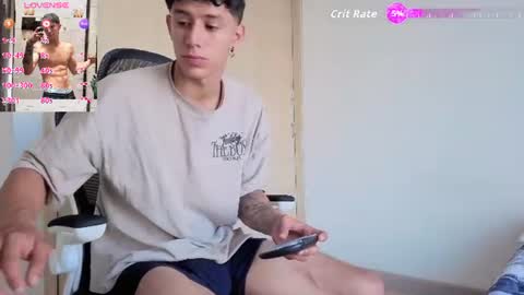 cristopher23  online show from June 2026 12:20:01 PM