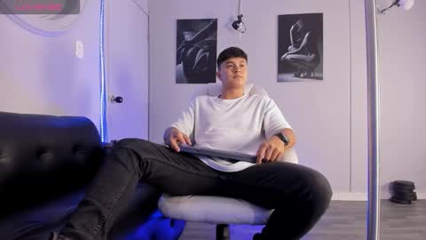 Cristopher online show from February 2026 02:07:02 PM