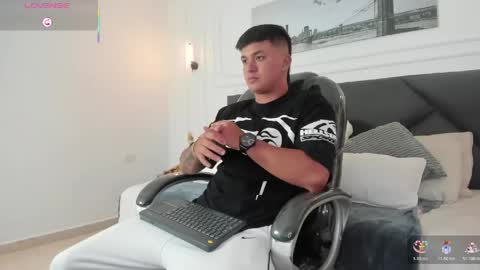 Cristopher online show from May 2026 02:12:01 PM