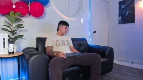 Cristopher online show from June 2026 12:15:01 PM