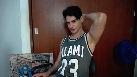 Snapshot of cristopher_vega182 chatting on November 2025 01:41:02 AM cristopher online show from November 2025 01:41:02 AM