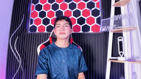 Cristopher  online show from March 2026 08:53:01 PM