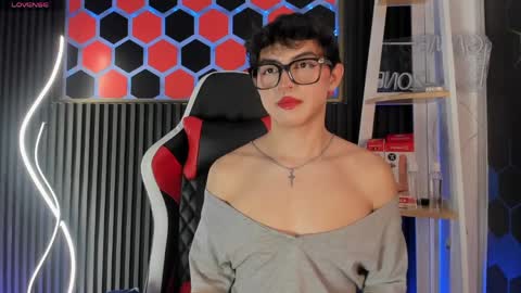 Snapshot of cristopher_wild chatting on May 2026 08:58:01 PM Cristopher online show from May 2026 08:58:01 PM