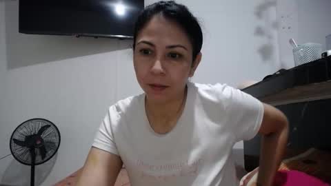 Snapshot of crisyoha4020 chatting on October 2025 08:20:02 PM crisyoha4020 online show from October 2025 08:20:02 PM