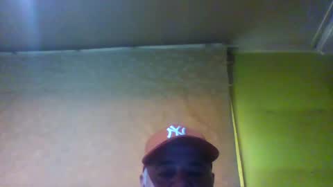 Snapshot of crmperez chatting on February 2025 10:21:01 PM crmperez online show from February 2025 10:21:01 PM
