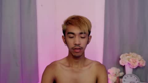 Snapshot of crocodale chatting on November 2025 11:10:02 AM crocodale online show from November 2025 11:10:02 AM