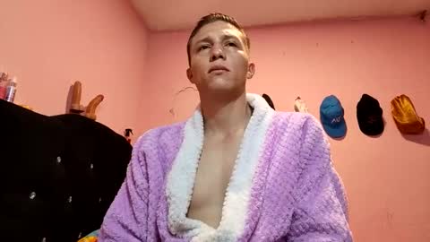 Snapshot of cronos_hot_888 chatting on April 2026 09:54:01 AM cronos_hot_888 online show from April 2026 09:54:01 AM