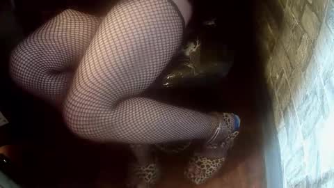 Snapshot of crossdresser_krystal chatting on September 2025 06:31:02 PM crossdresser krystal online show from September 2025 06:31:02 PM