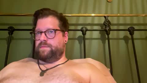 Snapshot of crouchendtiger chatting on September 2025 12:21:01 AM crouchendtiger online show from September 2025 12:21:01 AM