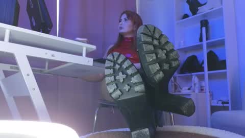 Cruel Siren online show from December 2025 07:04:02 AM