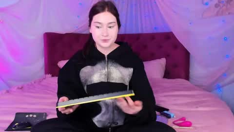 Kitty online show from May 2026 08:28:01 PM