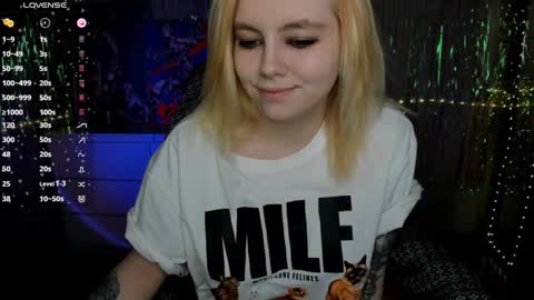 Snapshot of cryptobjgirlv2 chatting on January 2025 04:52:02 PM Lilith online show from January 2025 04:52:02 PM