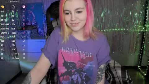 Snapshot of cryptobjgirlv2 chatting on February 2025 05:07:01 PM Lilith online show from February 2025 05:07:01 PM