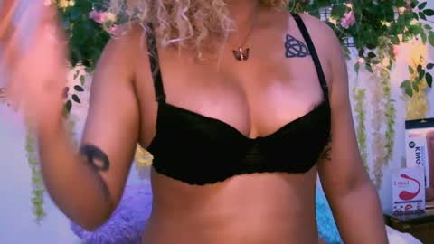 crysrus online show from December 2024 02:56:02 AM