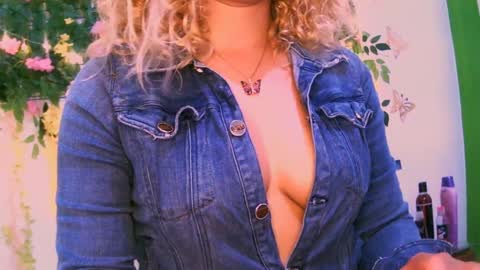 crysrus online show from December 2024 12:11:02 AM